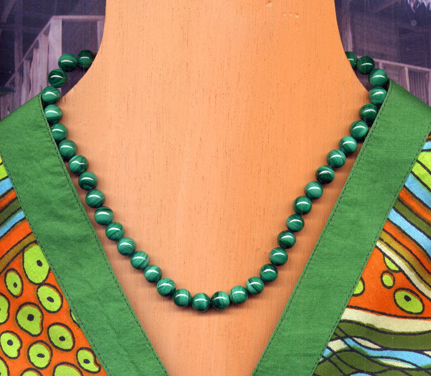 collier tailleur