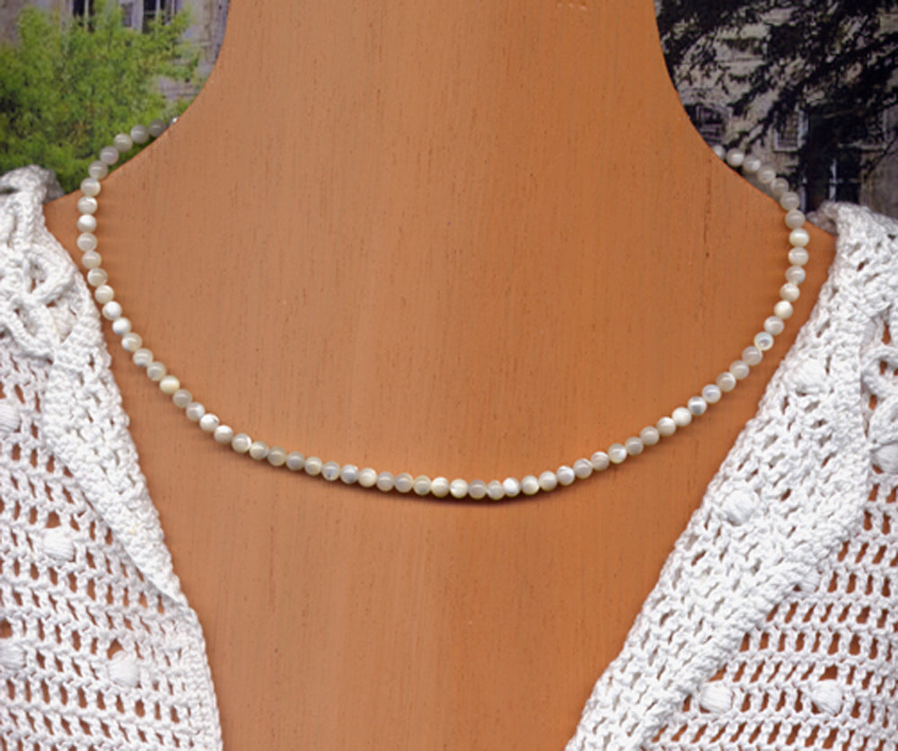 collier tailleur