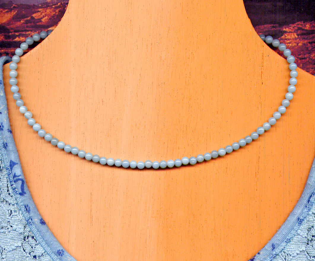 collier tailleur