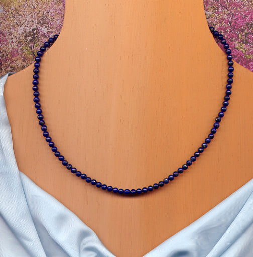 collier tailleur